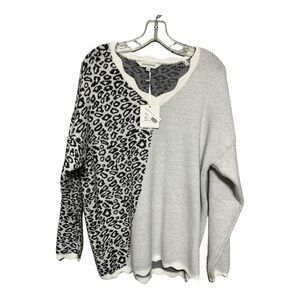 Davi & Dani Half & Half Animal Print Sweater Oversized Scalloped V-Neck Small